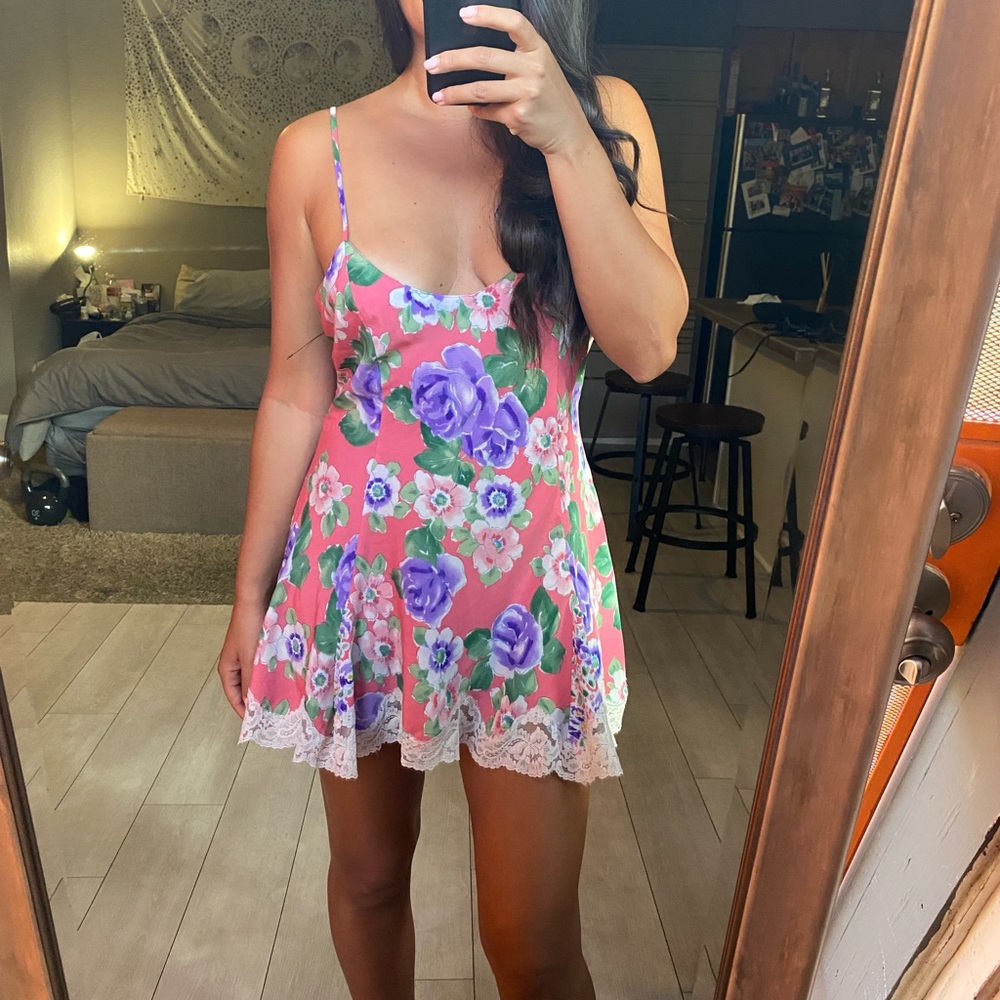 Vintage 90’s Victoria’s Secret Gold Label Slip Dress